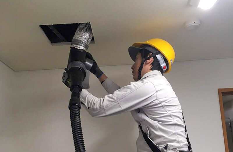 4.-高性能集塵機による回収
